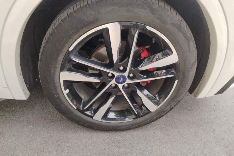 Used Ford EVOS 2022 Facelift EcoBoost 245 ST-Line Right Front Wheel Hub