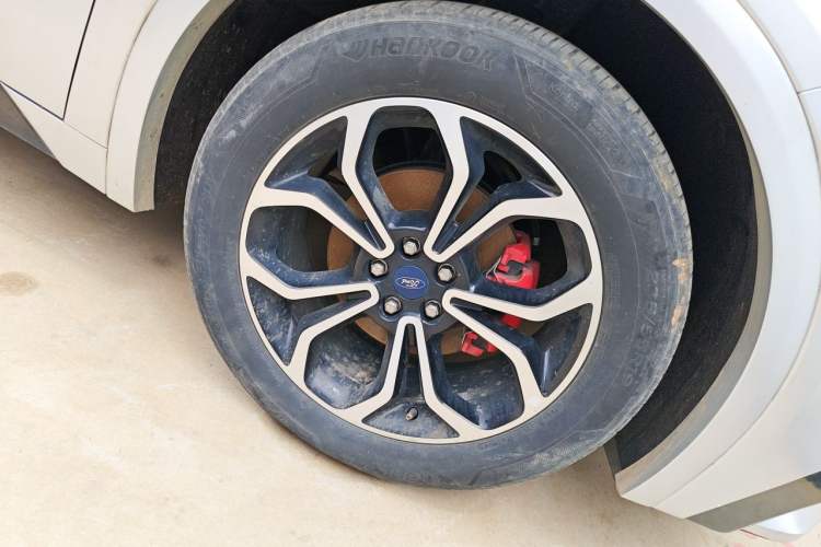 Used Ford EVOS 2022 EcoBoost 245 Sport Edition Right Front Wheel Hub