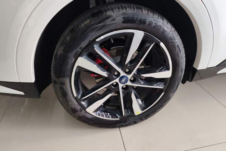 Used Ford EVOS 2022 Facelift EcoBoost 245 ST-Line Right Rear Wheel Hub