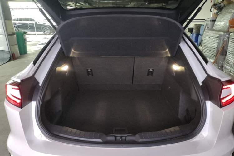 Used Ford EVOS 2022 EcoBoost 245 Sport Edition Trunk