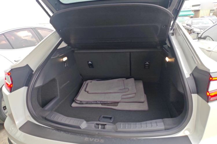 Used Ford EVOS 2022 EcoBoost 245 Style Edition Trunk