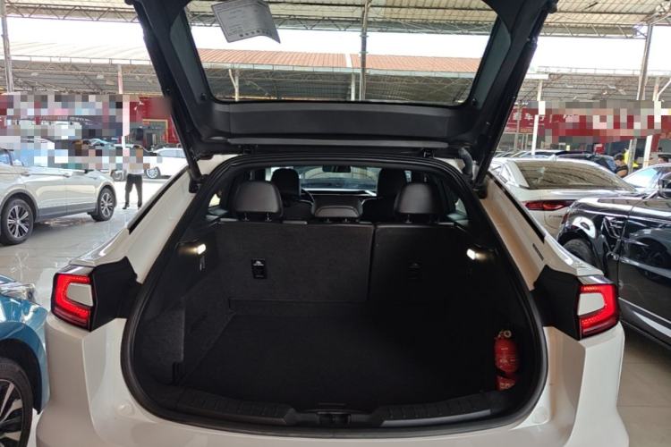 Used Ford EVOS 2022 EcoBoost 245 ST-Line Trunk