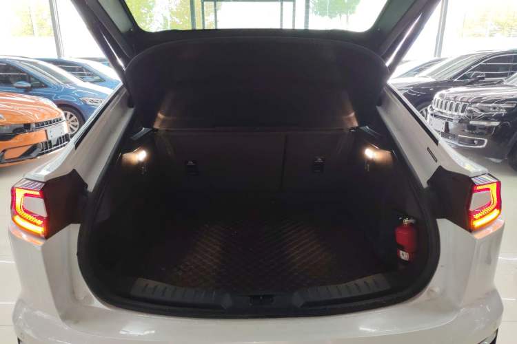 Used Ford EVOS 2022 Facelift EcoBoost 245 ST-Line Trunk
