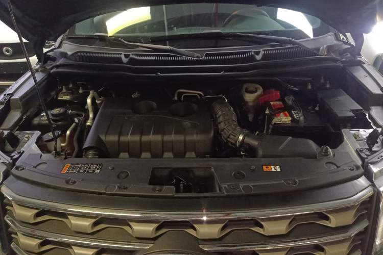 Used Ford Explorer 2017 2.3T Fashion Edition Engine Bay