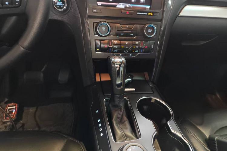 Used Ford Explorer 2016 2.3T Fashion Edition Gear Lever