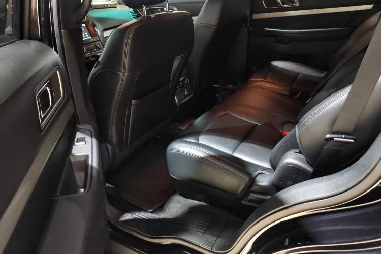 Used Ford Explorer 2016 2.3T Fashion Edition Left Rear Seat