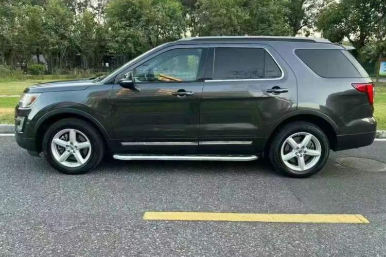 Used Ford Explorer 2016 2.3T Fashion Edition Left Side