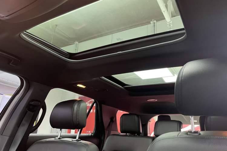 Used Ford Explorer 2017 2.3T Fashion Edition Interior 9