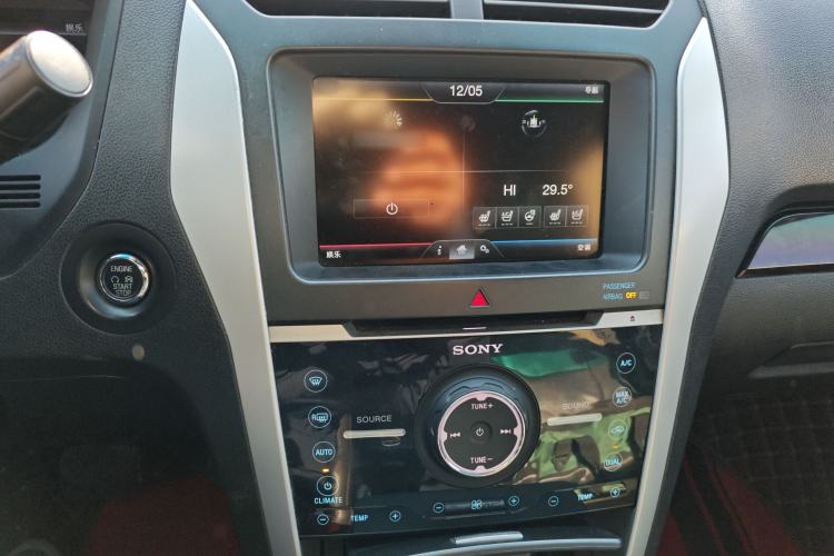 Used Ford Explorer 2011 3.5 Limited Audio And AC Panel