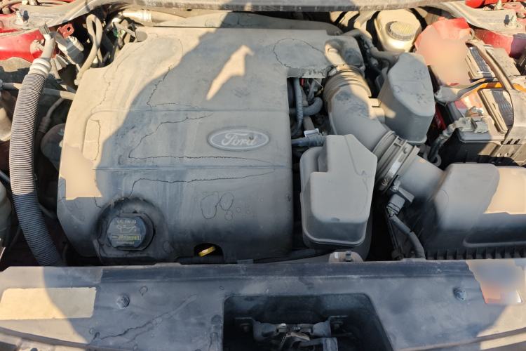 Used Ford Explorer 2011 3.5 Limited Engine Bay