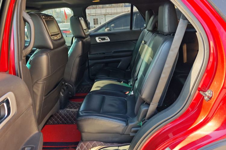 Used Ford Explorer 2011 3.5 Limited Interior 4