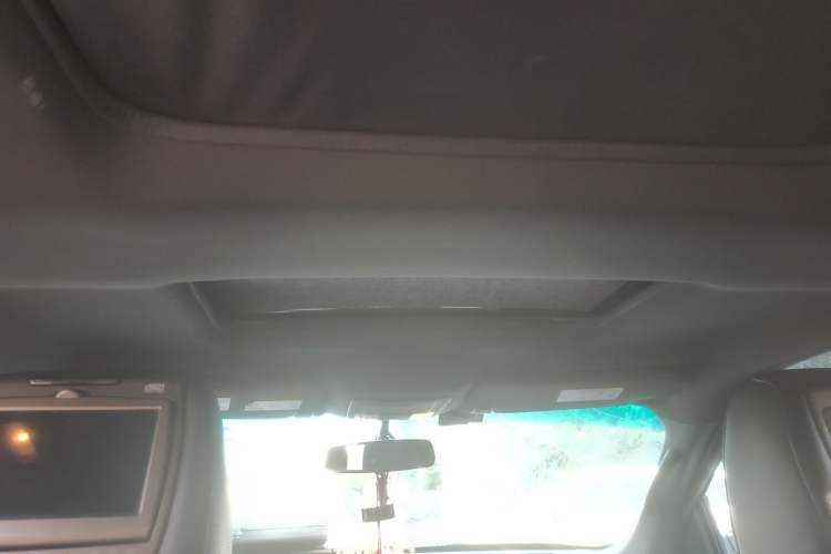 Used Ford Explorer 2011 3.5 Limited Headliner