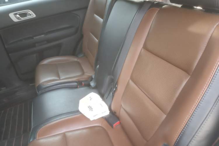 Used Ford Explorer 2011 3.5 Limited Left Rear Seat