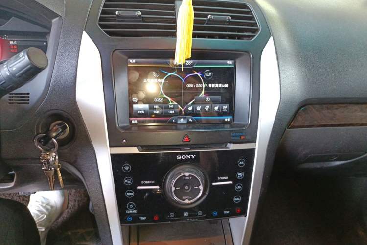 Used Ford Explorer 2013 3.5L Deluxe Model Audio And AC Panel