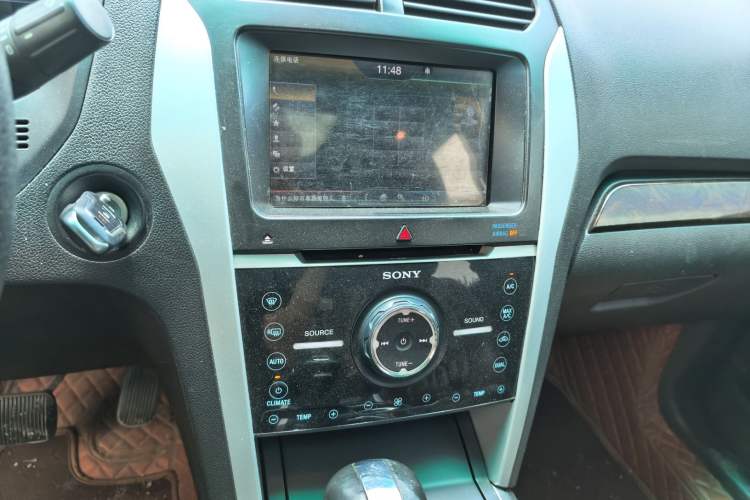 Used Ford Explorer  Audio And AC Panel