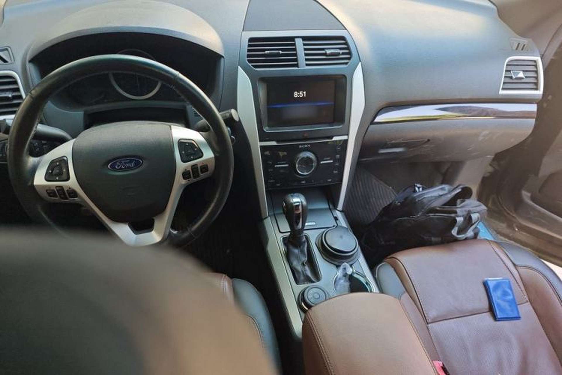 Used Ford Explorer 2013 3.5L Deluxe Model Center Console