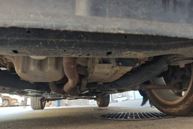 Used Ford Explorer 2013 3.5L Deluxe Model Chassis Front