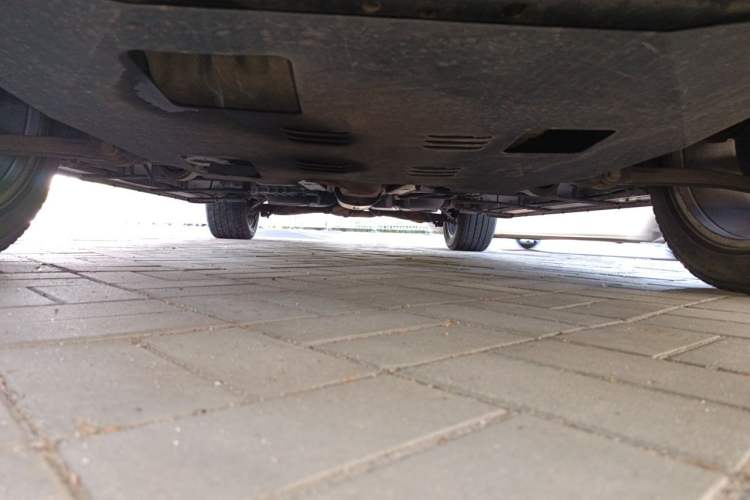 Used Ford Explorer 2013 3.5L Deluxe Model Chassis Front