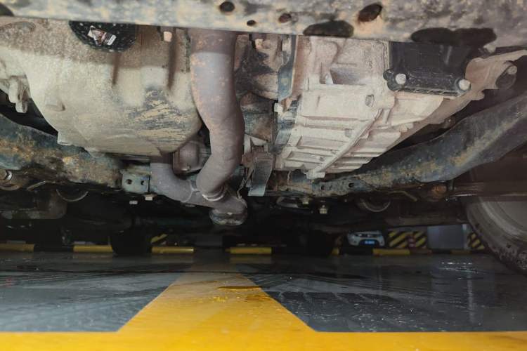 Used Ford Explorer 2013 3.5L Deluxe Model Chassis Front