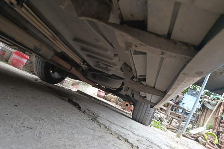 Used Ford Explorer 2013 3.5L Deluxe Model Chassis Front Left
