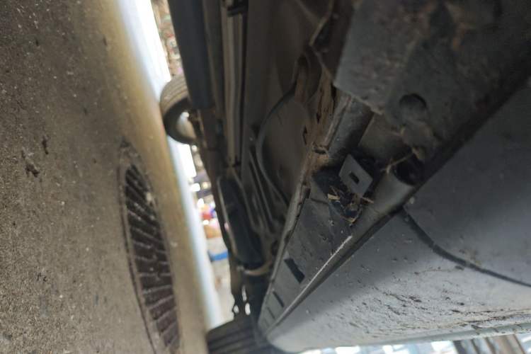 Used Ford Explorer 2013 3.5L Deluxe Model Chassis Front Left