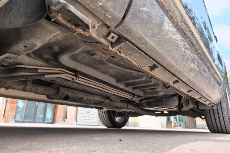 Used Ford Explorer  Chassis Front Left