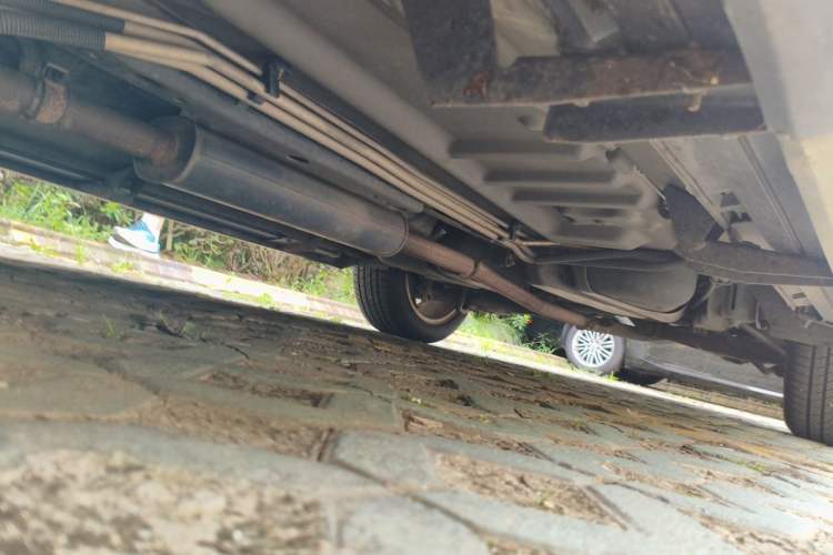 Used Ford Explorer 2013 3.5L Deluxe Model Chassis Front Left