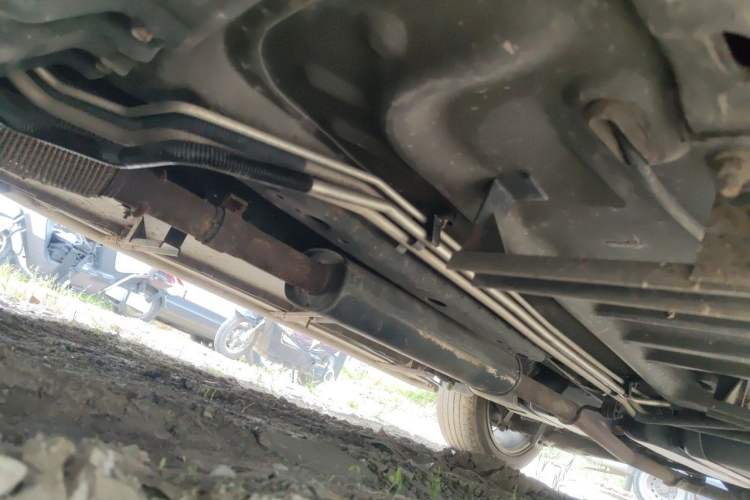 Used Ford Explorer 2013 3.5L Deluxe Model Chassis Front Left
