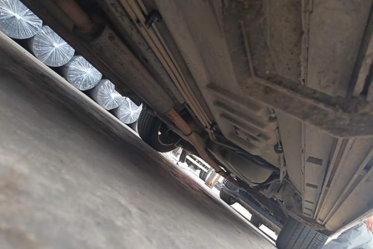 Used Ford Explorer 2013 3.5L Deluxe Model Chassis Front Left