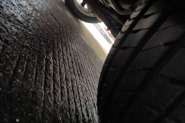 Used Ford Explorer 2013 3.5L Deluxe Model Chassis Front Left