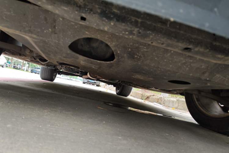 Used Ford Explorer 2013 3.5L Deluxe Model Chassis Front