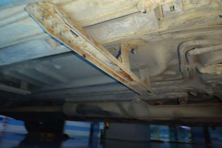 Used Ford Explorer 2013 3.5L Deluxe Model Chassis Front Right