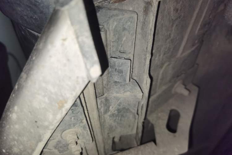 Used Ford Explorer 2013 3.5L Prestige Model Chassis Front Right
