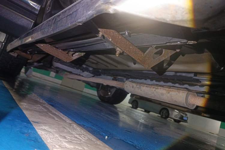 Used Ford Explorer 2013 3.5L Deluxe Model Chassis Front Right