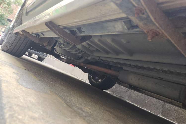 Used Ford Explorer 2013 3.5L Deluxe Model Chassis Front Right
