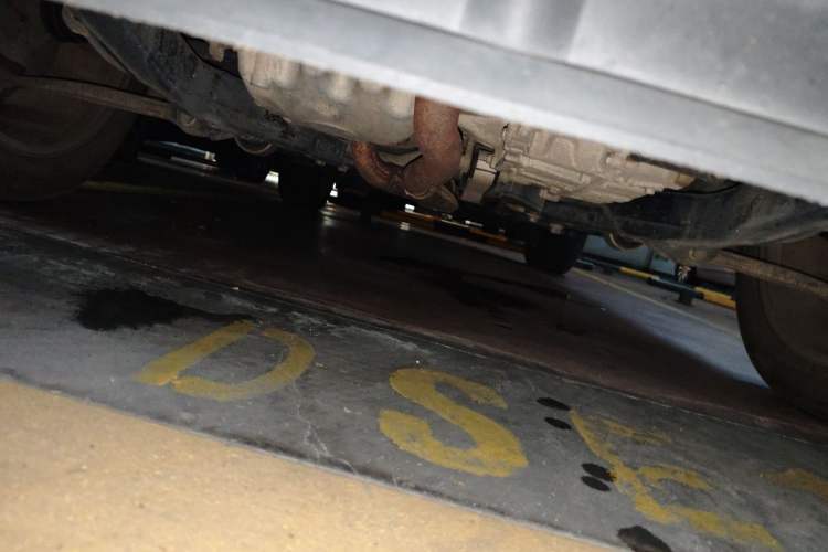 Used Ford Explorer 2013 3.5L Deluxe Model Chassis Front