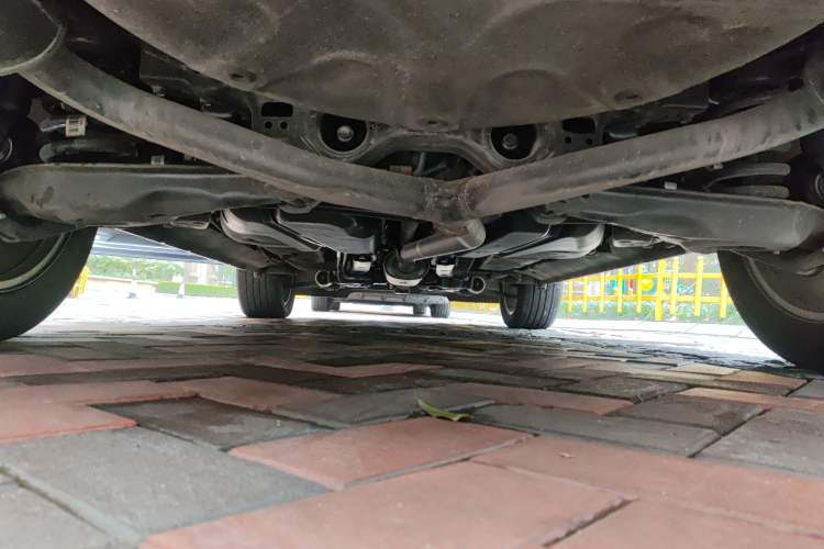 Used Ford Explorer 2013 3.5L Deluxe Model Chassis Rear