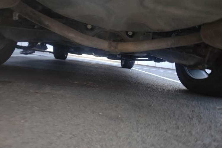 Used Ford Explorer 2013 3.5L Deluxe Model Chassis Rear