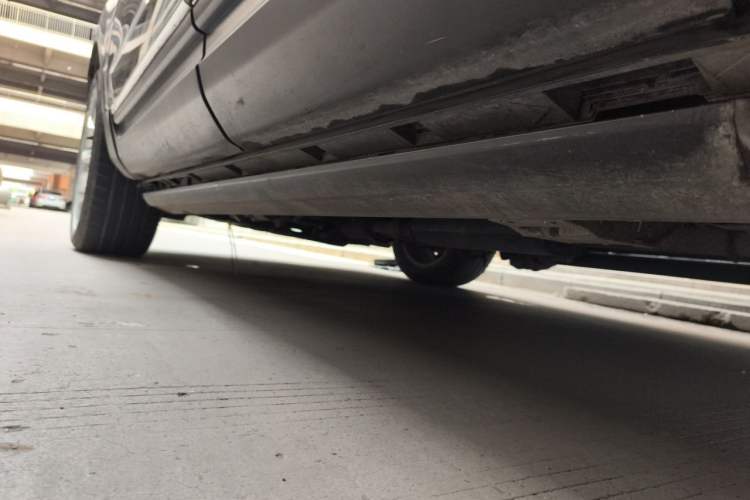 Used Ford Explorer 2013 3.5L Deluxe Model Chassis Rear Left