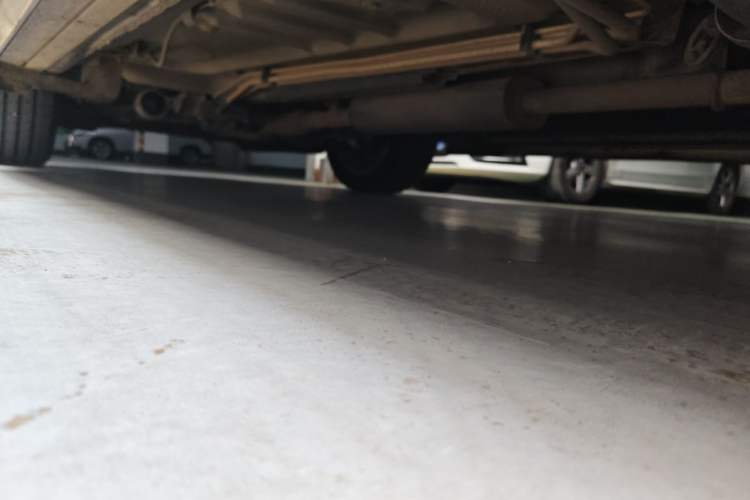 Used Ford Explorer 2013 3.5L Deluxe Model Chassis Rear Left
