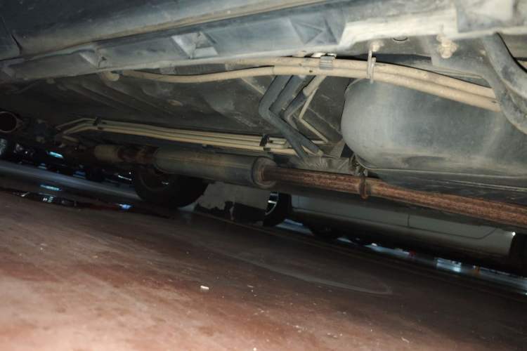 Used Ford Explorer 2013 3.5L Deluxe Model Chassis Rear Left