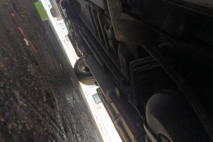 Used Ford Explorer 2013 3.5L Deluxe Model Chassis Rear Left