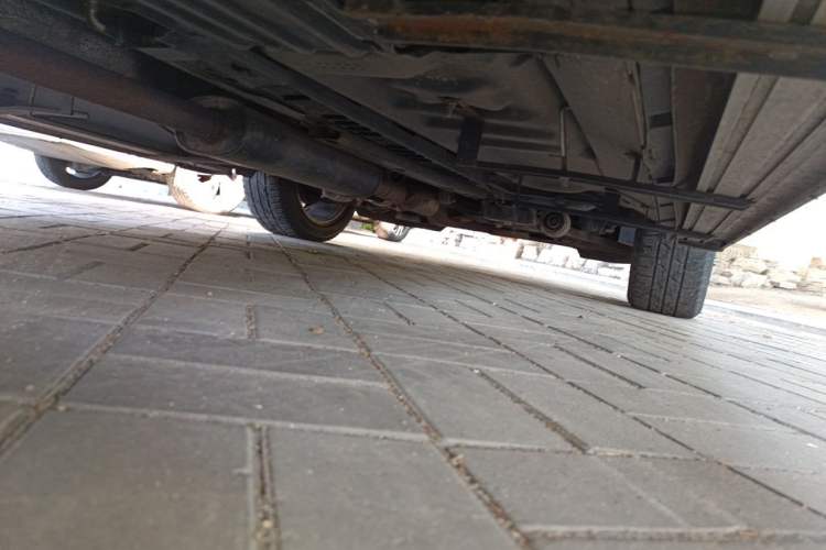 Used Ford Explorer 2013 3.5L Deluxe Model Chassis Rear Right