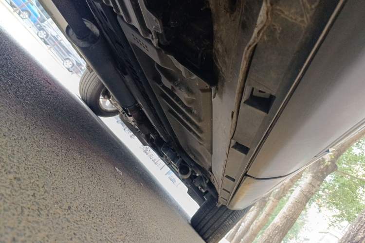 Used Ford Explorer 2013 3.5L Deluxe Model Chassis Rear Right