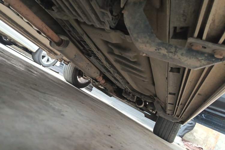 Used Ford Explorer 2013 3.5L Deluxe Model Chassis Rear Right