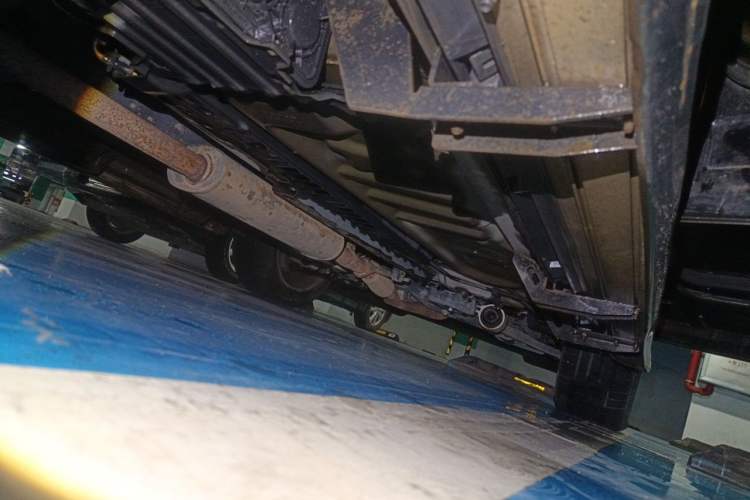 Used Ford Explorer 2013 3.5L Deluxe Model Chassis Rear Right