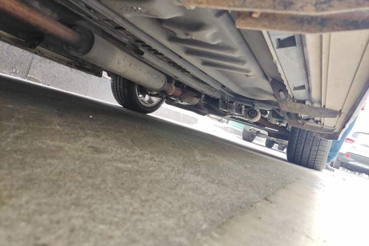 Used Ford Explorer 2013 3.5L Deluxe Model Chassis Rear Right