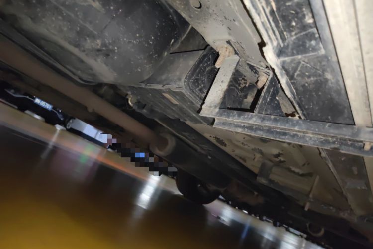 Used Ford Explorer 2013 3.5L Deluxe Model Chassis Rear Right