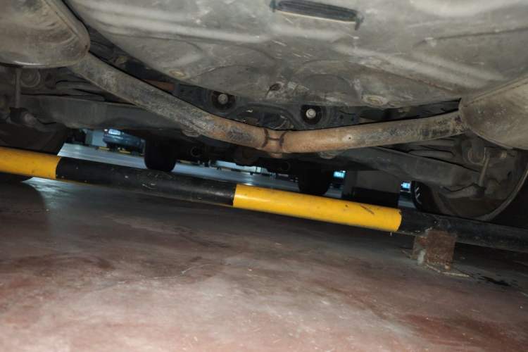 Used Ford Explorer 2013 3.5L Deluxe Model Chassis Rear