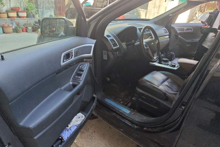Used Ford Explorer 2013 3.5L Deluxe Model Driver Seat